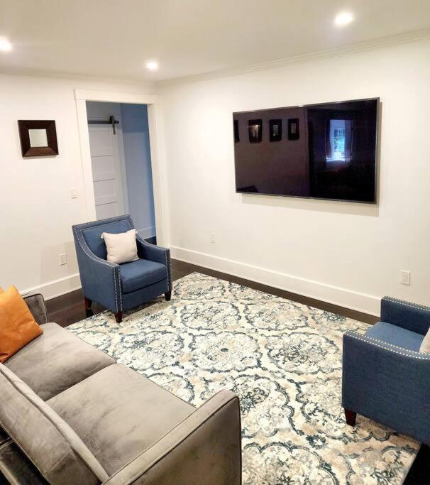 Charming And Comfortable! Medford Exterior photo